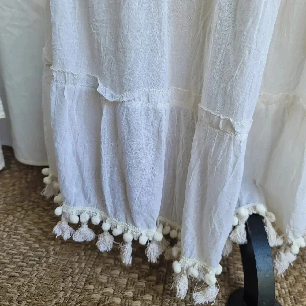 NWT White Maxi Dress Sleveless Embroidere Trim Tassels Flowy Summer Beach Long S